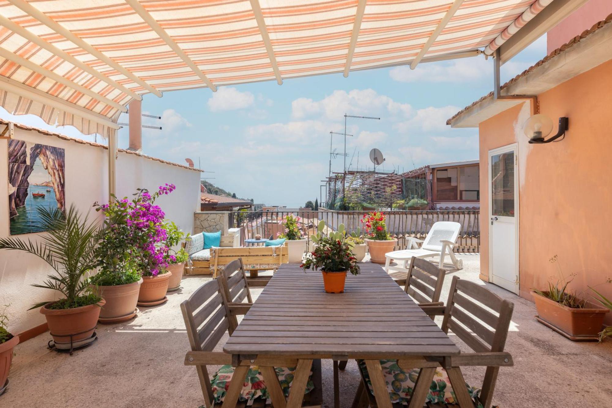 Апартаменти Medusa Exclusive Rooftop Таорміна Екстер'єр фото